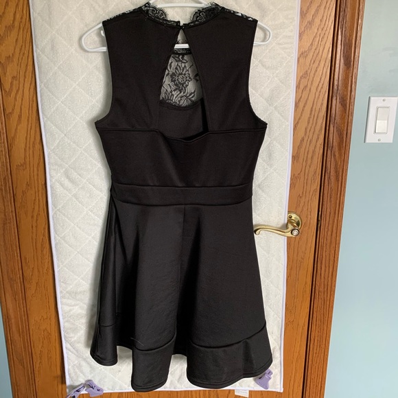 Ardene Black baby doll dress, size Large - Picture 2 of 5